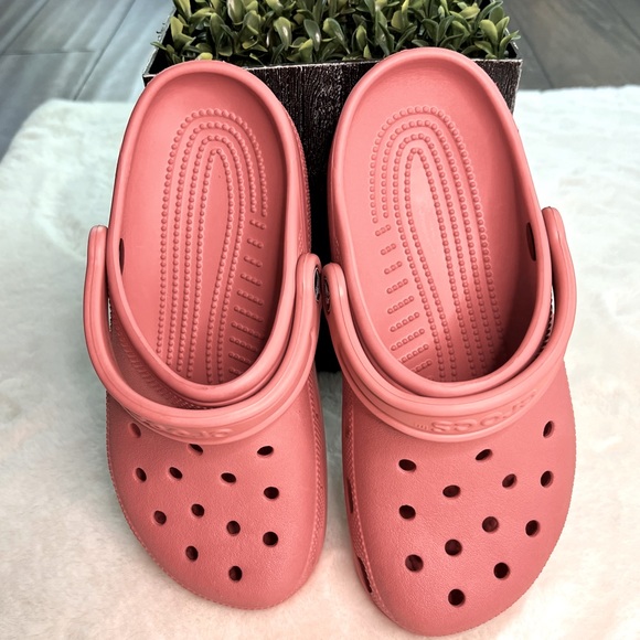 Crocs Watermelon (Dusty Rose) Size M 4 W6
UNISEX - Picture 4 of 12
